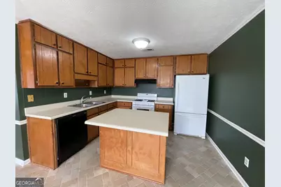 180 Davidson Drive, Griffin, GA 30223 - Photo 8