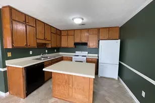 180 Davidson Dr, Griffin, GA 30223 - Photo 8