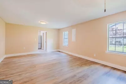 613 Bradley Avenue, Lafayette, GA 30728 - Photo 6