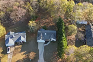 36 Wildcat Ln, Commerce, GA 30529 - Photo 2