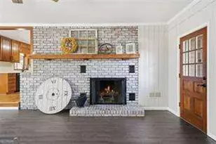 205 Hart Cir, Dallas, GA 30132 - Photo 6