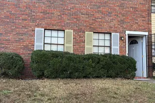 6354 Shannon Pkwy, Union City, GA 30291 - Photo 2