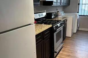 6354 Shannon Pkwy, Union City, GA 30291 - Photo 10