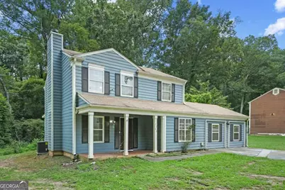 5242 McCarter Station, Stone Mountain, GA 30088 - Photo 2