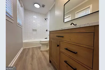 136 S Third Avenue, McRae-Helena, GA 31055 - Photo 16