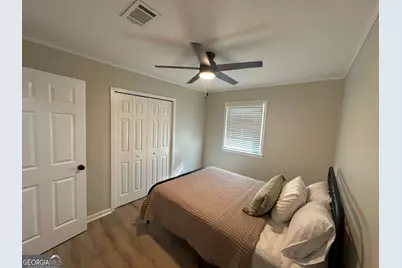 136 S Third Avenue, McRae-Helena, GA 31055 - Photo 14