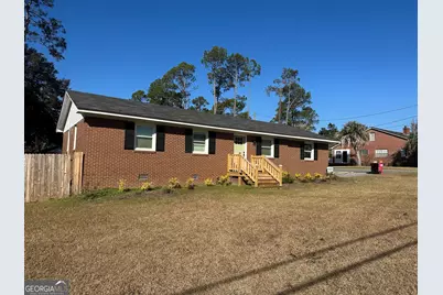 136 S Third Avenue, McRae-Helena, GA 31055 - Photo 6