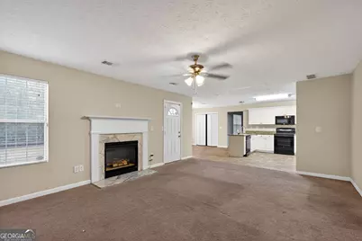 6463 Castle Court Way, Lithonia, GA 30058 - Photo 6