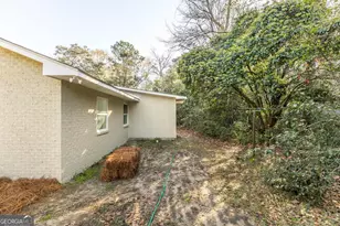 305 Broad St, Hawkinsville, GA 31036 - Photo 6