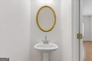 2818 Village Trc, East Point, GA 30344 - Photo 32