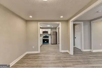 574 Glendale Road, Scottdale, GA 30079 - Photo 12