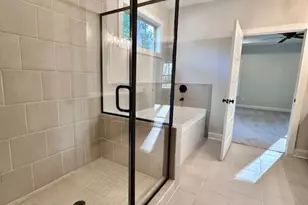 313 Mourning Ct, Lagrange, GA 30241 - Photo 8