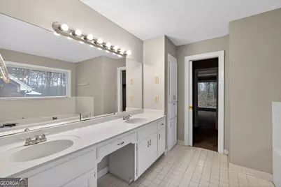 6251 Southland Forest Drive, Stone Mountain, GA 30087 - Photo 30