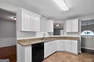 1569 Smithson Cove, Lithonia, GA 30058 - Photo 12