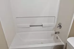 2396 Hillvale Cir, Lithonia, GA 30058 - Photo 22