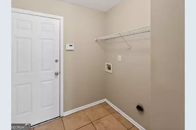 2396 Hillvale Circle, Lithonia, GA 30058 - Photo 28