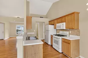 2396 Hillvale Cir, Lithonia, GA 30058 - Photo 14