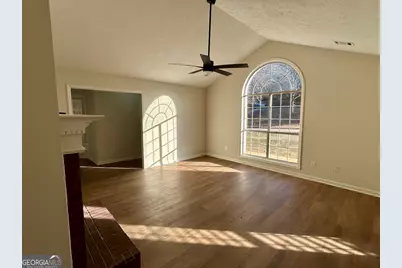 125 Montrose Way, Lagrange, GA 30240 - Photo 2