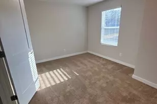 346 Jarrett St, Fairburn, GA 30213 - Photo 10