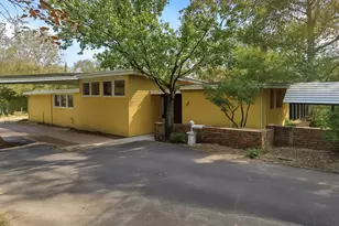 122 Jay Dr, Warner Robins, GA 31093 - Photo 10