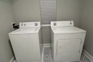 2668 Memorial Dr SE, Atlanta, GA 30317 - Photo 16