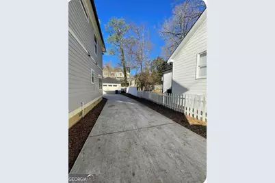 2668 Memorial Drive SE, Atlanta, GA 30317 - Photo 2