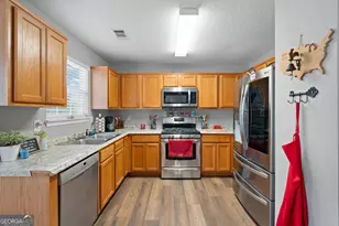 340 Harris Ave, Locust Grove, GA 30248 - Photo 14