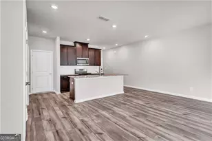 1575 Villageside Ct, Lawrenceville, GA 30043 - Photo 4