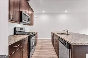 1575 Villageside Ct, Lawrenceville, GA 30043 - Photo 8