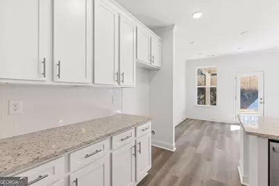 5619 Chickory Drive, Flowery Branch, GA 30542 - Photo 8