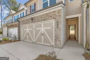 5619 Chickory Dr, Flowery Branch, GA 30542 - Photo 2