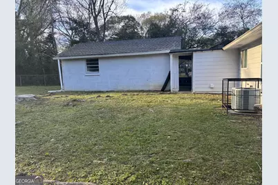 825 Pamela Drive, Griffin, GA 30224 - Photo 4