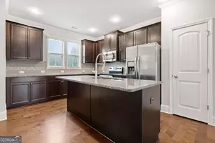 5959 Landers Loop, Fairburn, GA 30213 - Photo 10