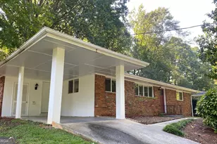 2764 Riggs Dr, East Point, GA 30344 - Photo 6