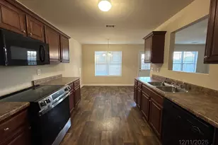 1122 Mcconaughy Ct, McDonough, GA 30253 - Photo 4