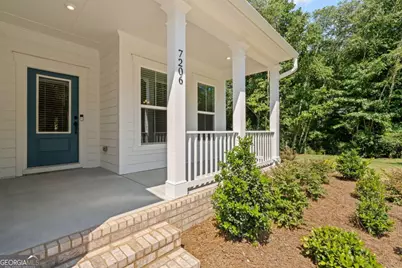 7206 Grand Reunion Drive, Hoschton, GA 30548 - Photo 2