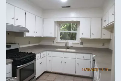 908 Kings Road, Hinesville, GA 31313 - Photo 6