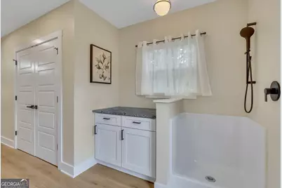 402 E 57th Street, Savannah, GA 31405 - Photo 36