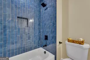 402 E 57th St, Savannah, GA 31405 - Photo 26