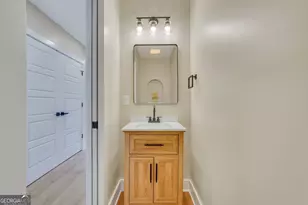 402 E 57th St, Savannah, GA 31405 - Photo 32