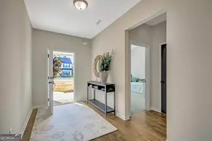 209 Maddington Ct, Senoia, GA 30276 - Photo 10