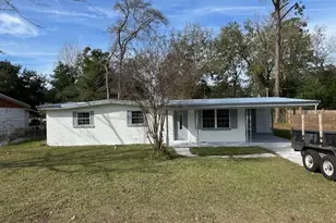 527 Carteret Rd, Brunswick, GA 31525 - Photo 1