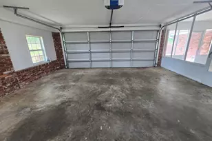 2110 La Vista Cir, Hapeville, GA 30354 - Photo 16