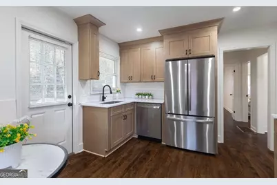 2359 Polar Rock Avenue SW, Atlanta, GA 30315 - Photo 18