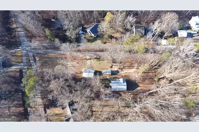 813 Normandy Trail, Lavonia, GA 30553 - Photo 22