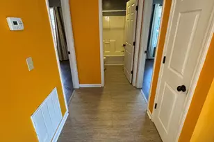 813 Normandy Trail, Lavonia, GA 30553 - Photo 16