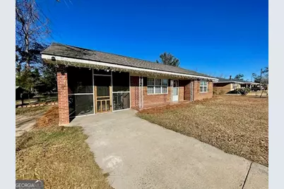 64 Lakeside Drive, Hazlehurst, GA 31539 - Photo 2