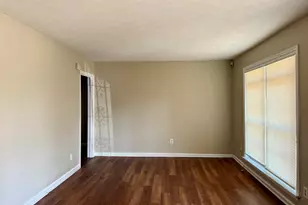 2913 Horse Shoe Dr, Atlanta, GA 30316 - Photo 2