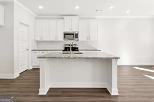 5647 Chickory Dr, Flowery Branch, GA 30542 - Photo 6
