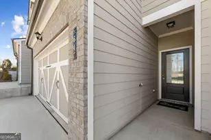 5647 Chickory Dr, Flowery Branch, GA 30542 - Photo 2